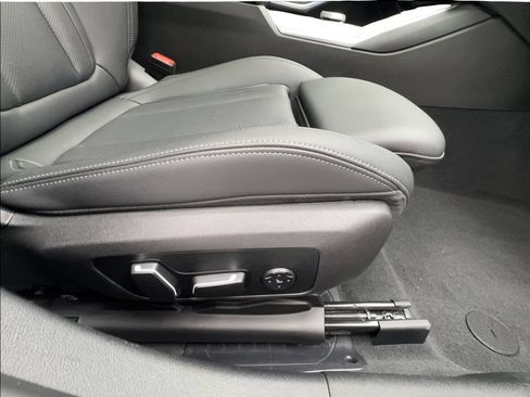 Used 2025 BMW 330i Sedan RWD image 32