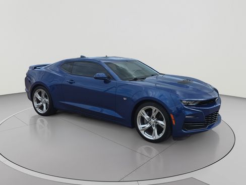 Used 2022 Chevrolet Camaro LT RWD image 7