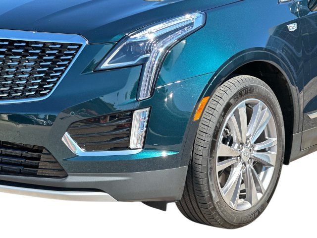 Used 2024 Cadillac XT5 Premium Luxury w/ LPO, Floor Liner Package AWD/4WD image 7