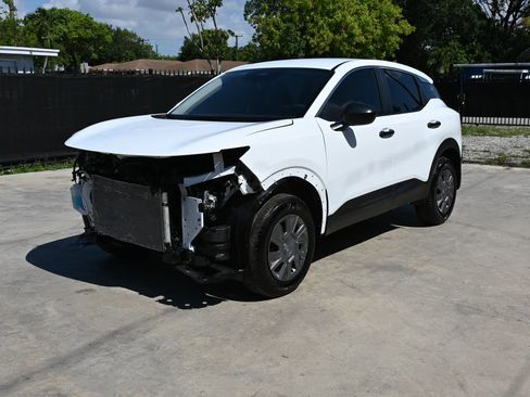 Used 2026 Nissan Kicks S FWD image 1