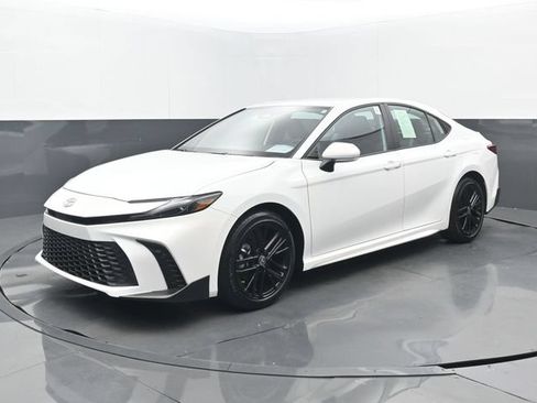 Used 2025 Toyota Camry SE FWD image 23