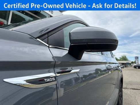 Used 2023 Volkswagen Taos SE w/ Panoramic Sunroof Package AWD/4WD image 29