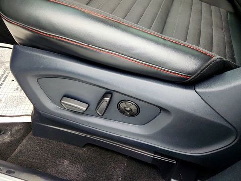 Used 2025 Ford Explorer ST-Line w/ Premium Package image 12