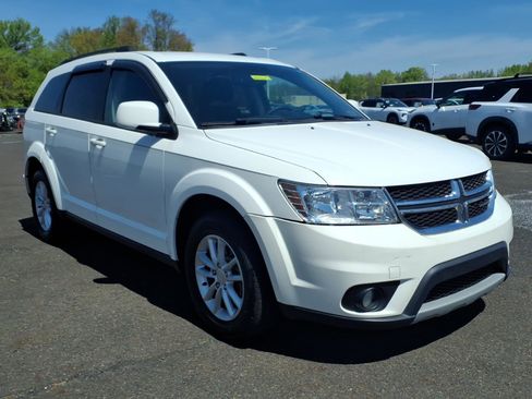 Used 2016 Dodge Journey SXT w/ Premium Group FWD image 1