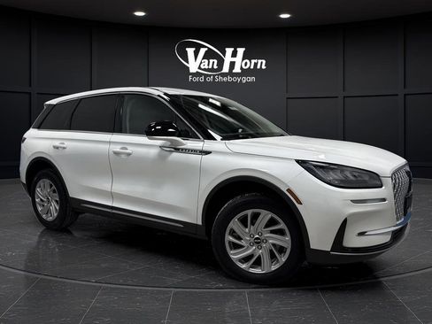 Used 2023 Lincoln Corsair AWD image 38