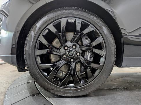 Used 2022 Land Rover Range Rover Autobiography image 12