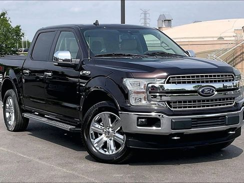 Used 2019 Ford F150 Lariat w/ Equipment Group 502A Luxury AWD/4WD image 38