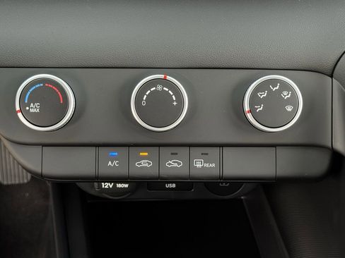 New 2026 Hyundai Elantra SE image 15