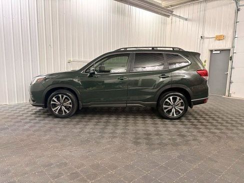 Used 2023 Subaru Forester Limited AWD/4WD image 2