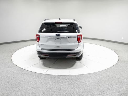 Used 2019 Ford Explorer 4WD w/ Class III Trailer Tow Package image 32