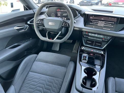 Used 2025 Audi S e-tron GT Premium Plus AWD/4WD image 9