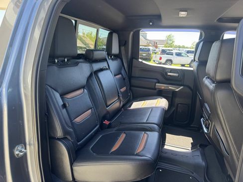 Used 2021 GMC Sierra 1500 AT4 w/ AT4 Premium Package AWD/4WD image 13