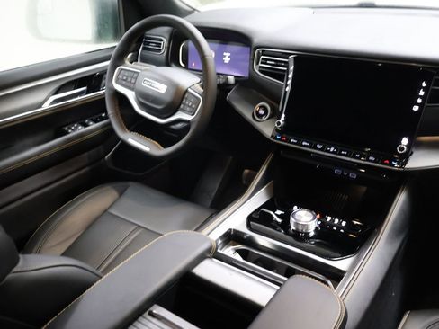 New 2026 Jeep Grand Wagoneer 4WD image 22