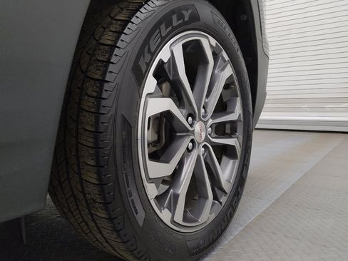 Used 2021 GMC Terrain SLT image 31