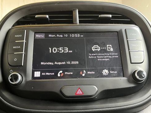 Used 2025 Kia Soul LX w/ LX Technology Package FWD image 20
