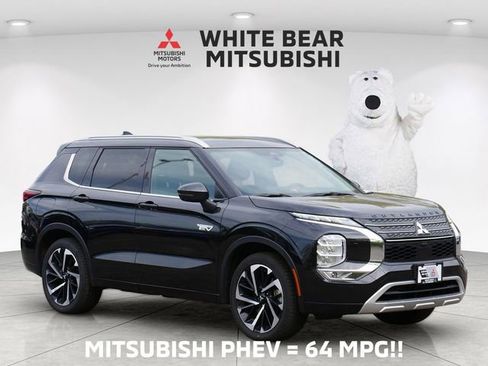 Used 2025 Mitsubishi Outlander SEL AWD/4WD image 1