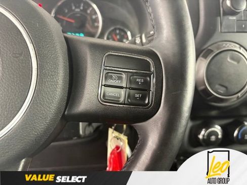 Used 2013 Jeep Wrangler Sport AWD/4WD image 9