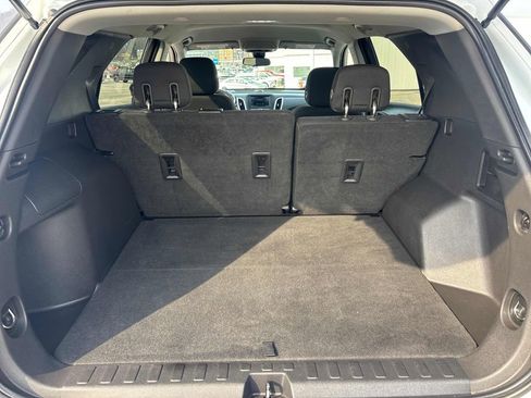Used 2020 Chevrolet Equinox LT image 23