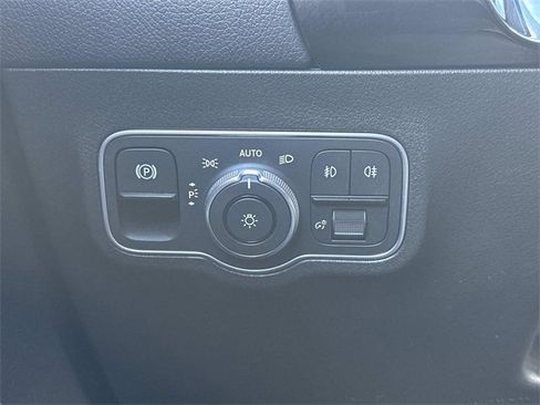 Certified 2023 Mercedes-Benz GLA 250 4MATIC image 25