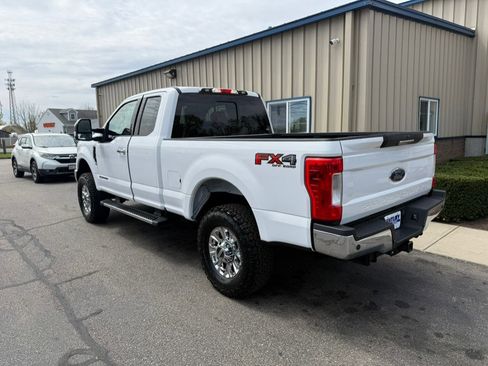 Used 2019 Ford F350 XLT w/ XLT Premium Package image 6