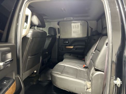 Used 2017 Chevrolet Silverado 1500 LTZ AWD/4WD image 23