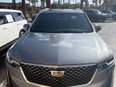 Used 2024 Cadillac XT6 Luxury w/ LPO, Floor Liner Package FWD image 4
