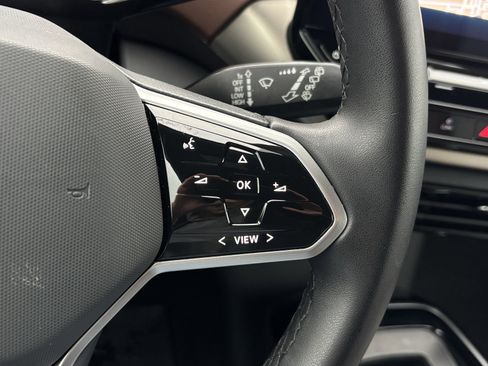 Used 2023 Volkswagen ID.4 Pro image 24