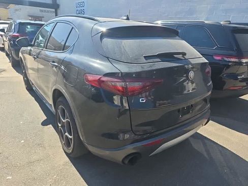 Used 2022 Alfa Romeo Stelvio Ti AWD/4WD image 3