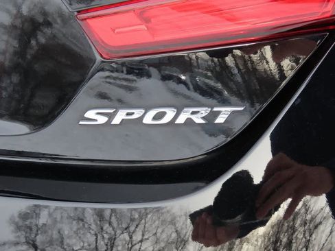 Certified 2022 Honda Accord Sport image 8