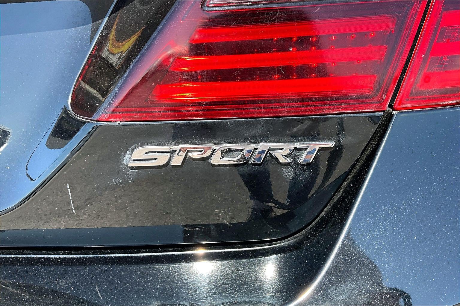 Used 2017 Honda Accord Sport image 31