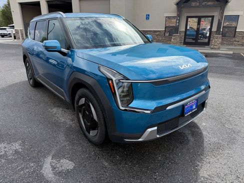 Used 2024 Kia EV9 Wind AWD/4WD image 1