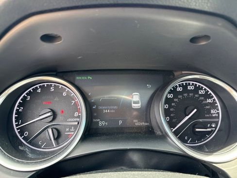 Used 2018 Toyota Camry XLE FWD image 26