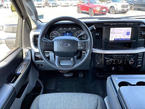 Used 2023 Ford F250 XL w/ STX Appearance Package AWD/4WD image 17