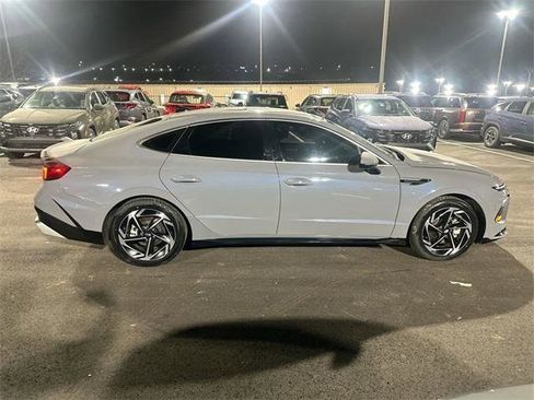 Certified 2024 Hyundai Sonata SEL w/ Convenience Package image 17