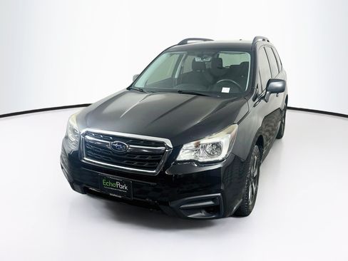 Used 2017 Subaru Forester 2.5i w/ Popular Package #2A AWD/4WD image 3