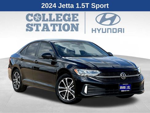 Used 2024 Volkswagen Jetta Sport image 1