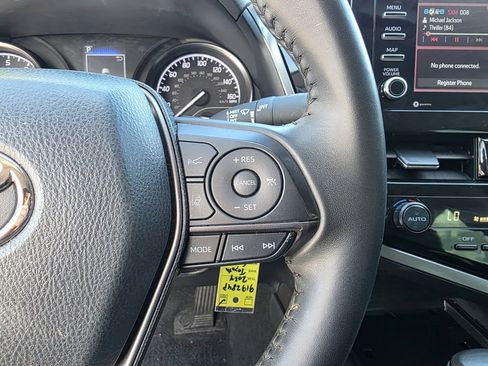 Used 2024 Toyota Camry SE image 24