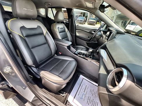 Used 2025 Chevrolet Trax ACTIV w/ Driver Confidence Package FWD image 23