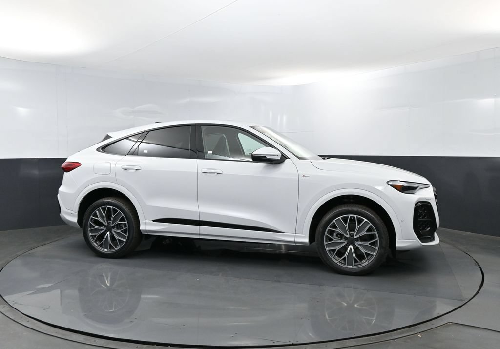 New 2026 Audi Q5 Premium Plus AWD/4WD image 4