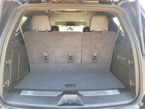 Used 2025 GMC Yukon Denali image 13