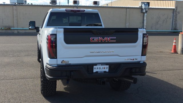 New 2026 GMC Sierra 2500 AT4X w/ AT4X AEV Edition AWD/4WD image 8