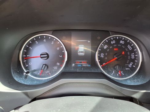 Certified 2022 Toyota RAV4 LE AWD/4WD image 18