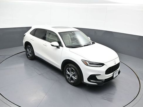 Used 2024 Honda HR-V EX-L image 35