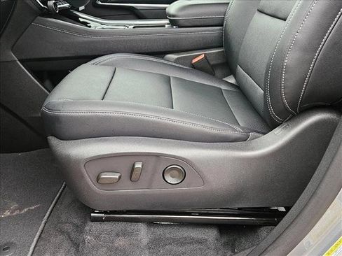 New 2026 Chevrolet Traverse LT w/ Driver Confidence Package image 4