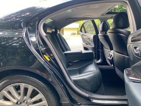 Used 2015 Lexus LS 460 w/ Comfort Package RWD image 50