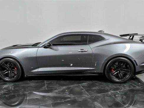 Used 2020 Chevrolet Camaro ZL1 image 7