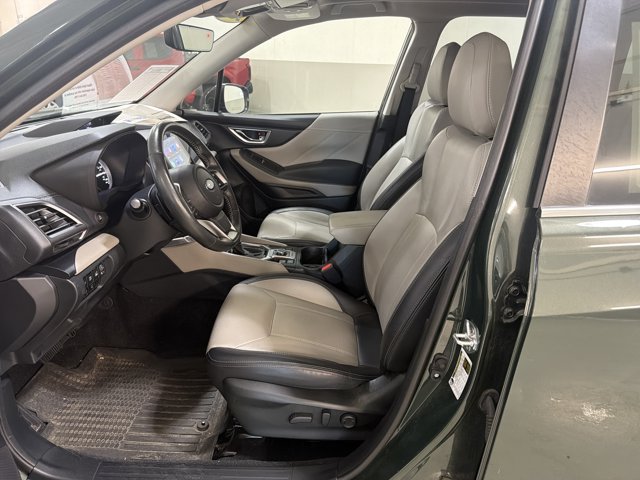 Used 2024 Subaru Forester Limited AWD/4WD image 6