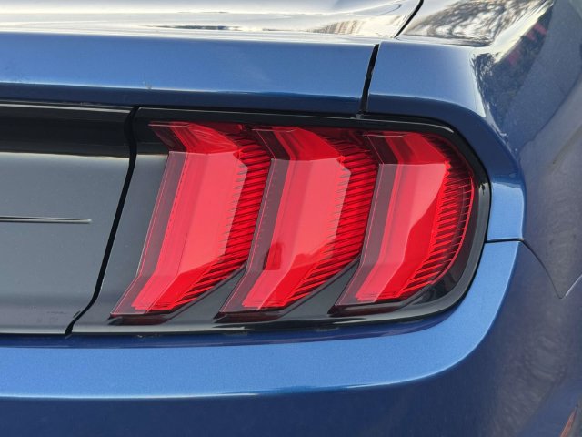 Used 2022 Ford Mustang Coupe RWD image 16