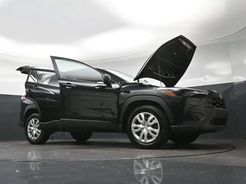Used 2026 Toyota Corolla Cross L FWD image 38