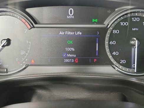 Used 2023 Cadillac XT4 Luxury w/ Cold Weather Package image 25